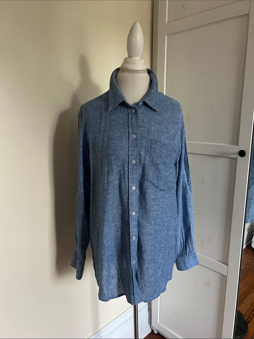 NWT GAP Linen Blend Button Down Shirt Blue Chambray Long Sleeve Top Large